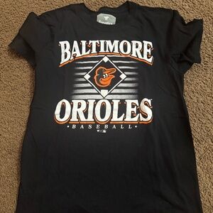 Men’s small Baltimore Orioles shirt
